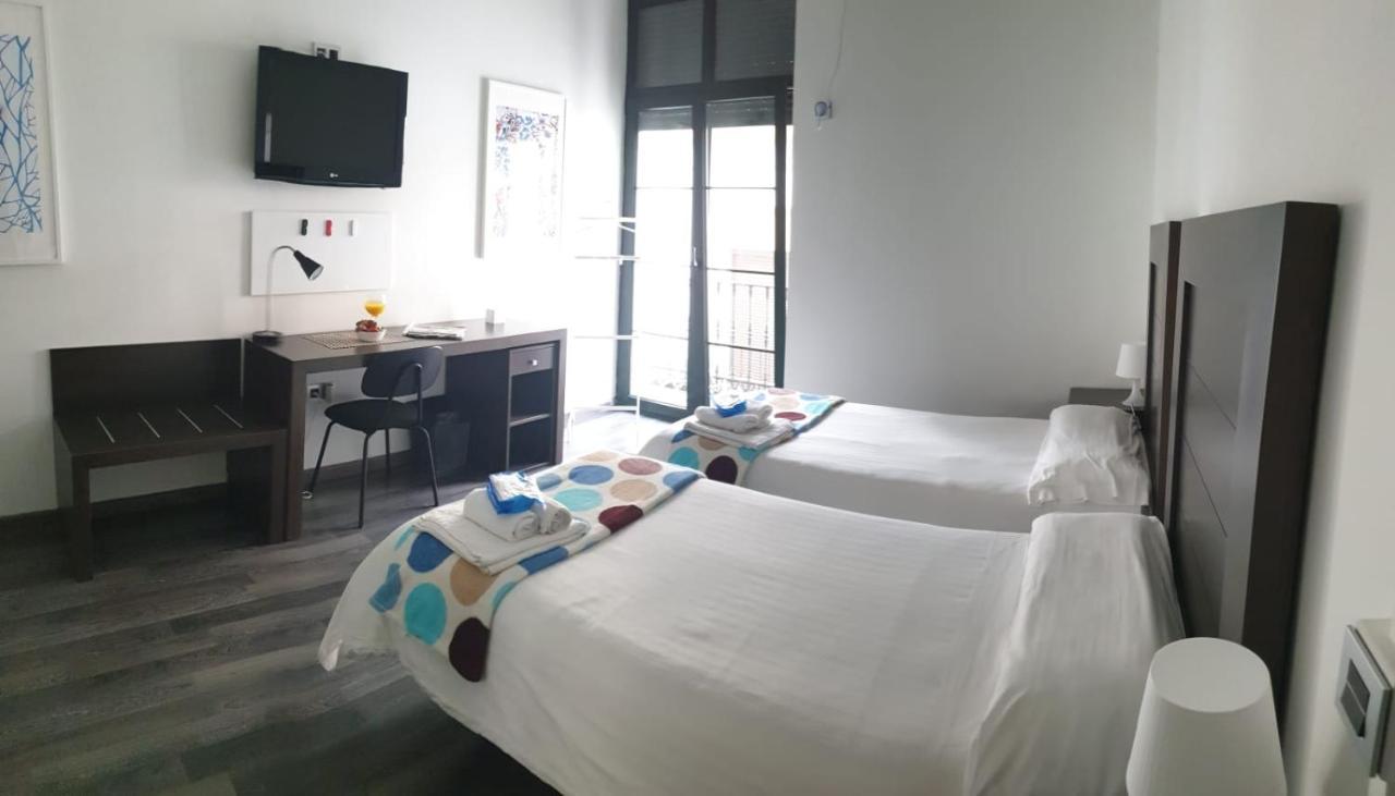 세비야 Residencia Viriato 호스텔 외부 사진