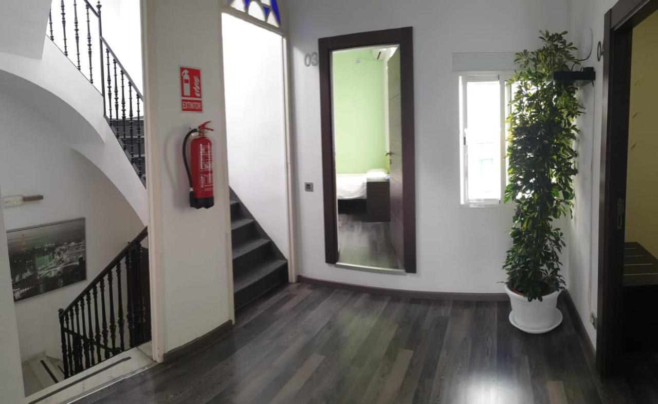 세비야 Residencia Viriato 호스텔 외부 사진
