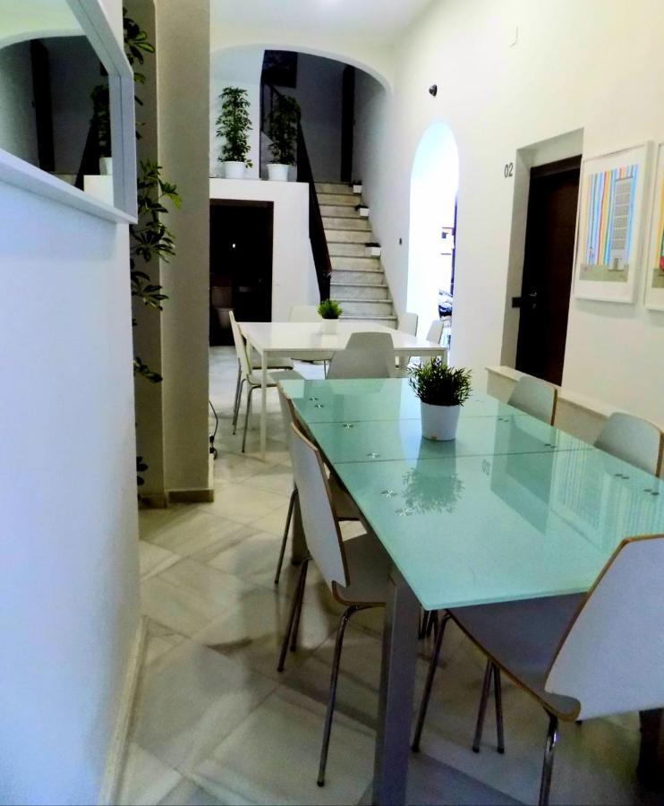 세비야 Residencia Viriato 호스텔 외부 사진