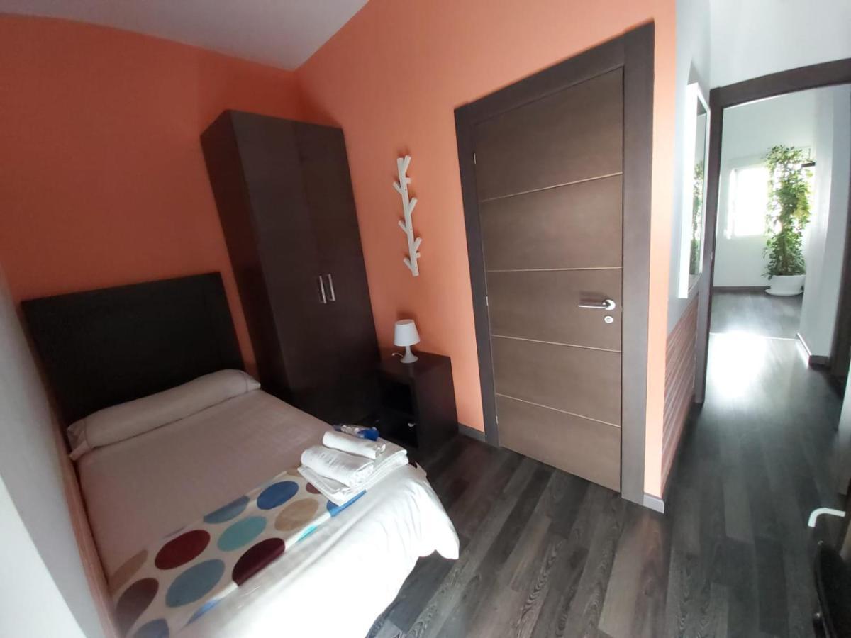 세비야 Residencia Viriato 호스텔 외부 사진
